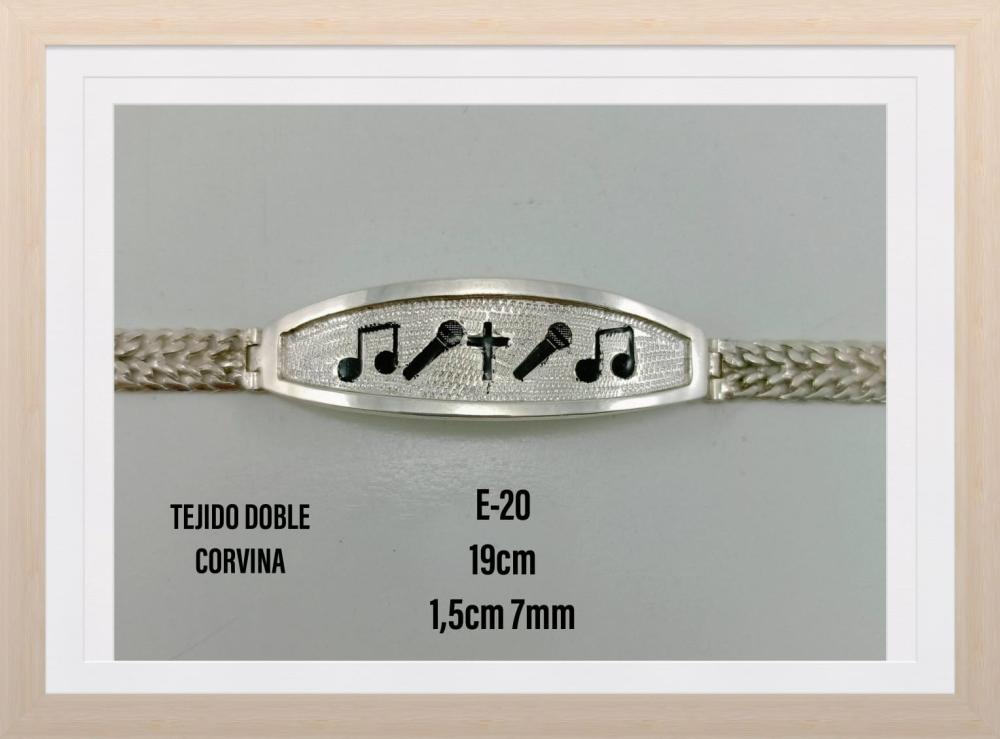 ESCLAVAS CON NOMBRE